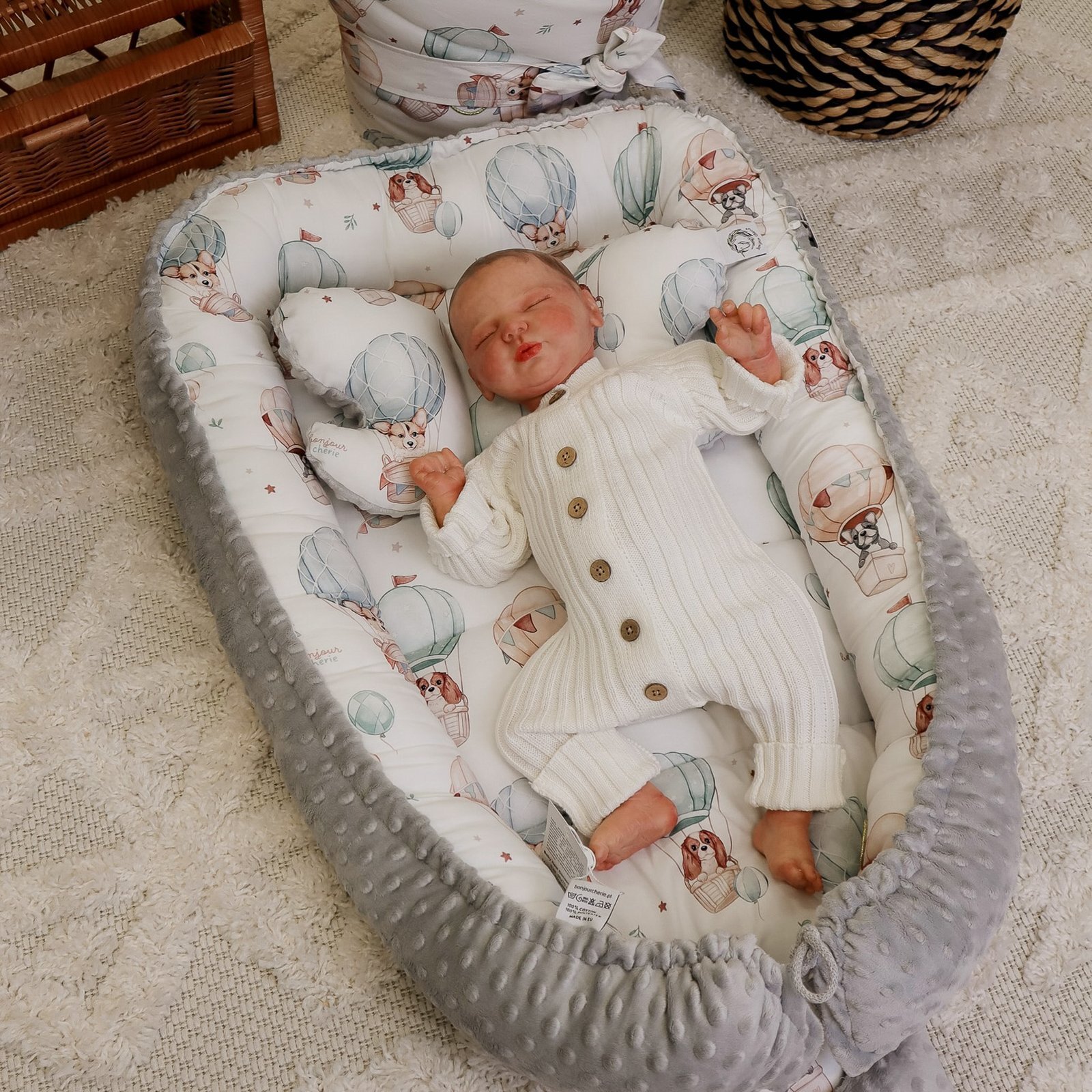 Babynest |Premium Baumwolle Minky|3er Set|Puppies & Hot Air Balloons Hauptbild