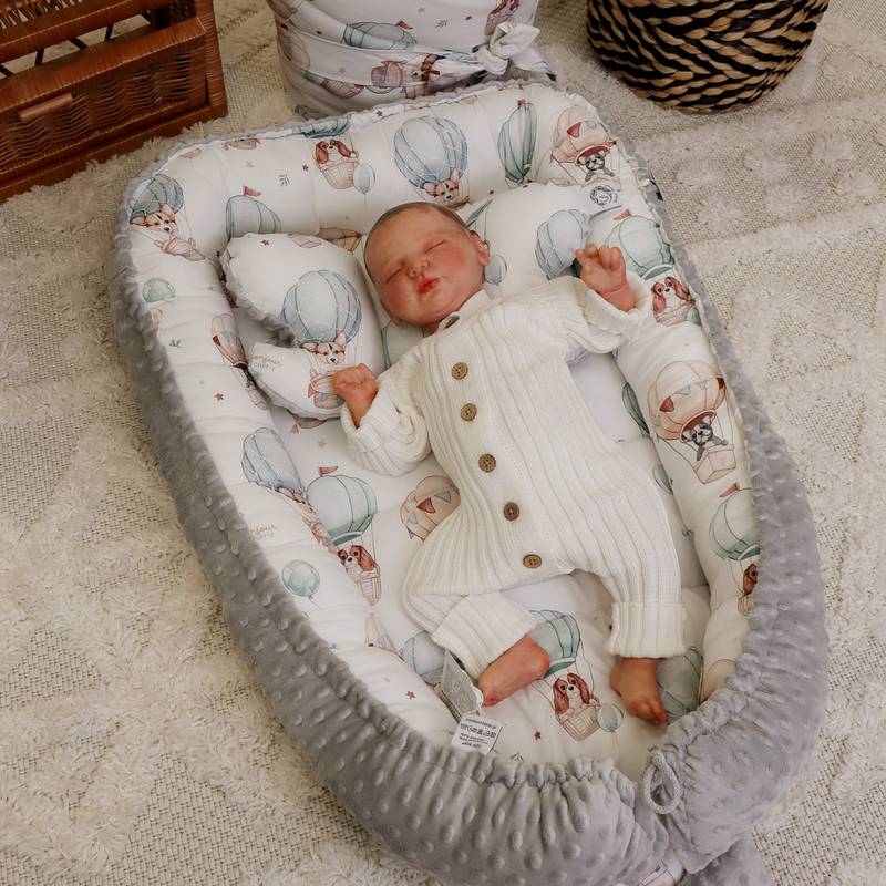 Baby nest | Premium cotton minky | Set of 3 | Puppies & hot air balloons (main image)