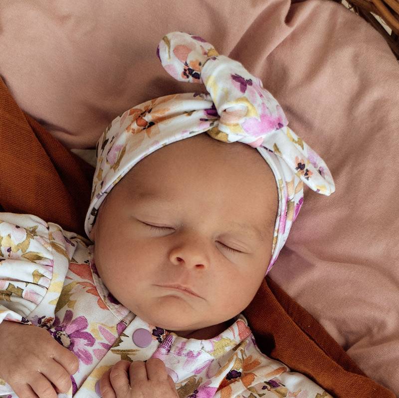Isla Organic Topknot - Image 1