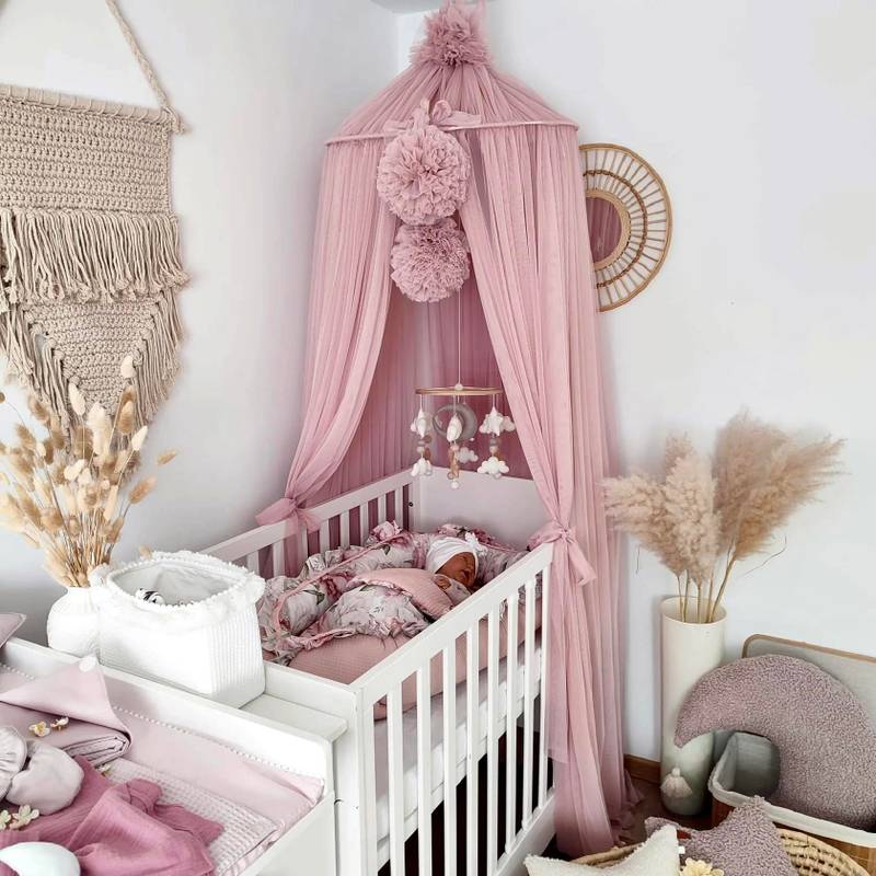 Image principale de la canopée en tulle rose poudré