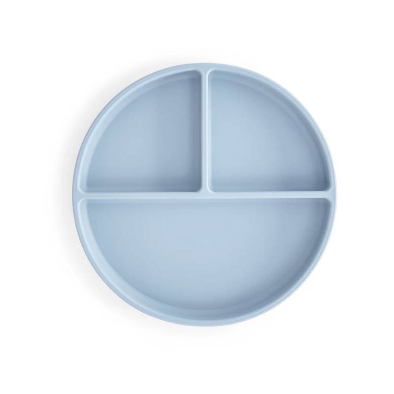 Piastra in silicone Mushie con ventosa, colore azzurro polvere (immagine principale)