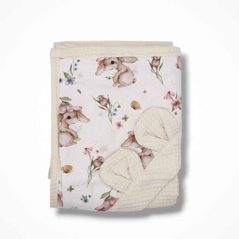 Serviette de bain à capuche | Gaufre | Image principale de Meadow Bunny