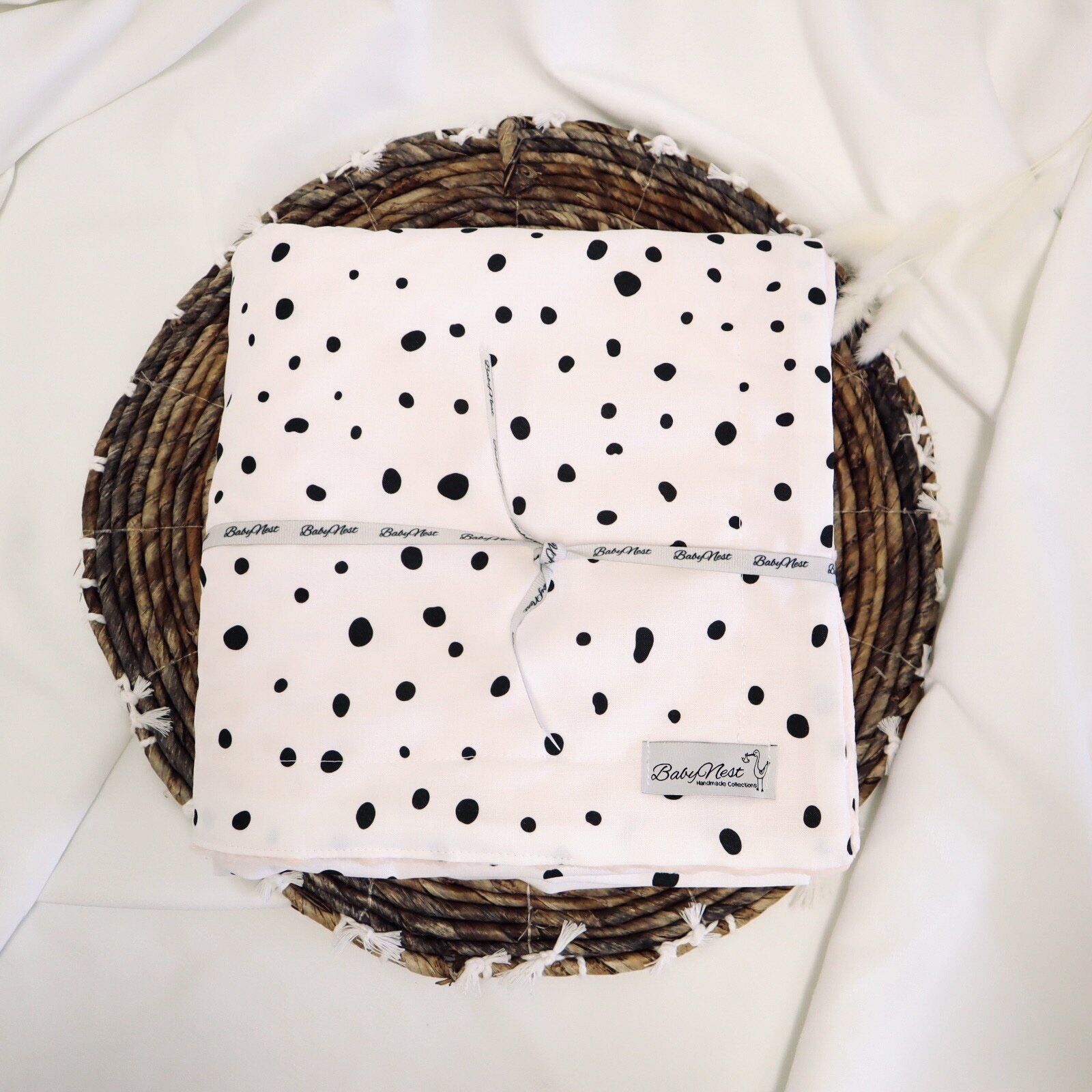 Premium Minky Black Dots cuddly blanket (main image)