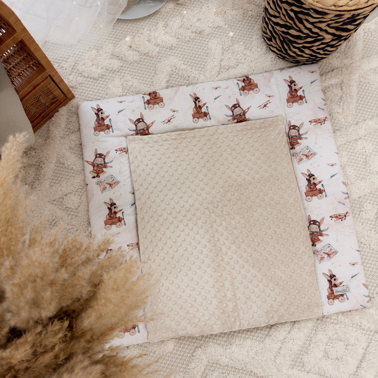 Wickelauflage Minky Inklusive Abnehmbare Wasserdichte Unterlage | Flying Away Hauptbild