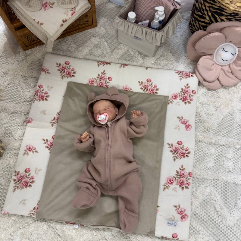 Wickelauflage Velvet Inklusive Abnehmbare Wasserdichte Unterlage | Fall Roses Hauptbild