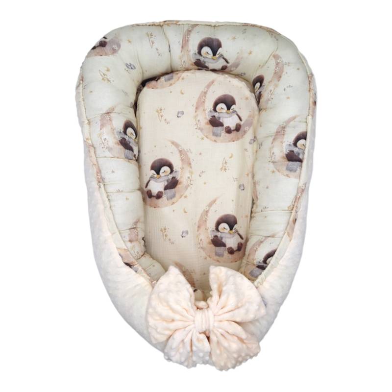 Babynest |Premium Ultra Soft Musselin Minky|Penguin Fly to the Moon Hauptbild