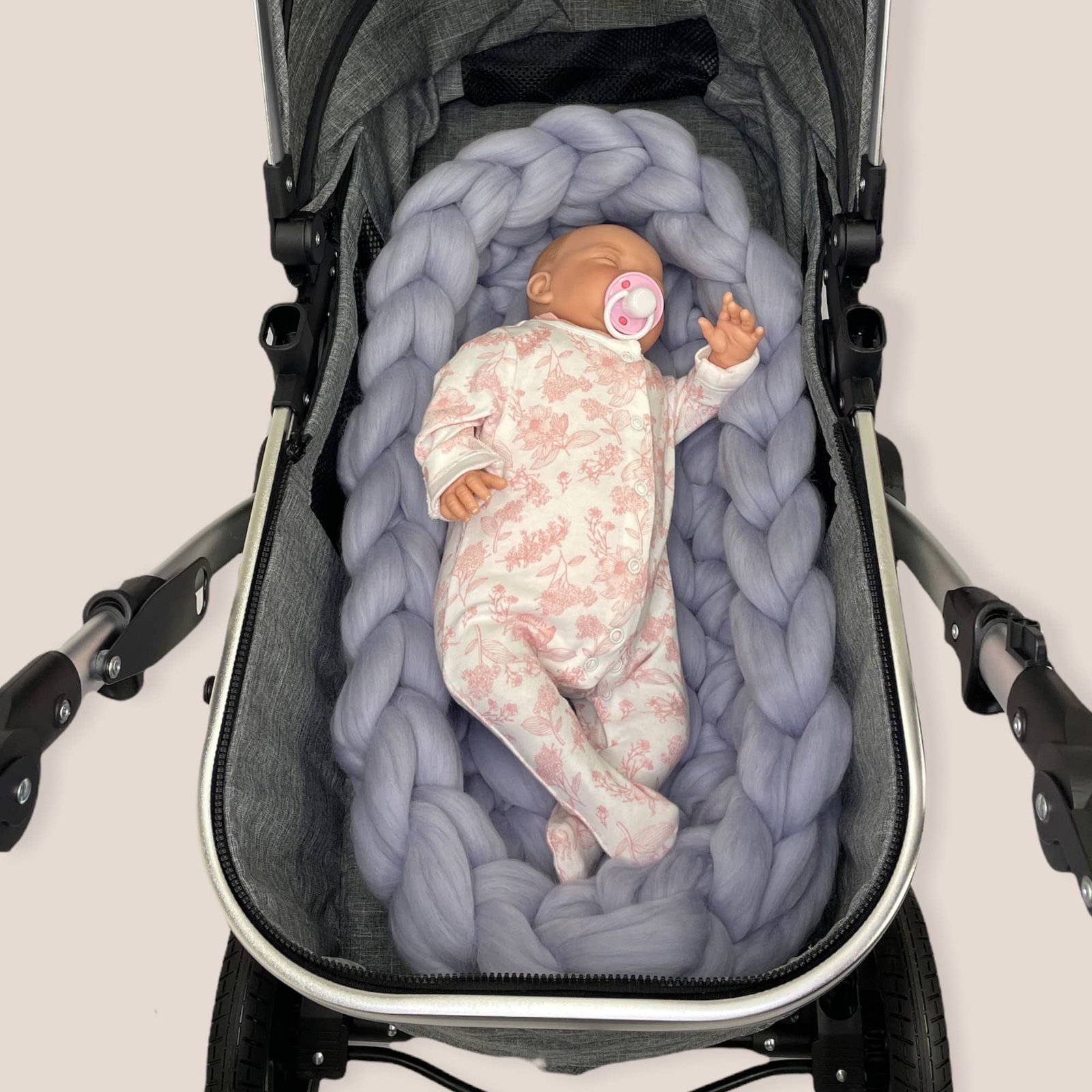Toddler nest Merino wool Seal main image